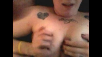 妻子得到奇闻趣事肛门入侵并享受它